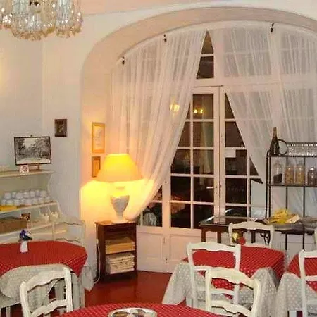Szálloda Logis La Bellaudiere